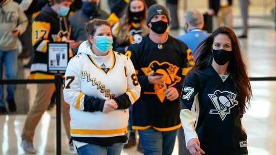 Masks still required at PPG Paints Arena taken at PPG Paints Arena (Penguins)